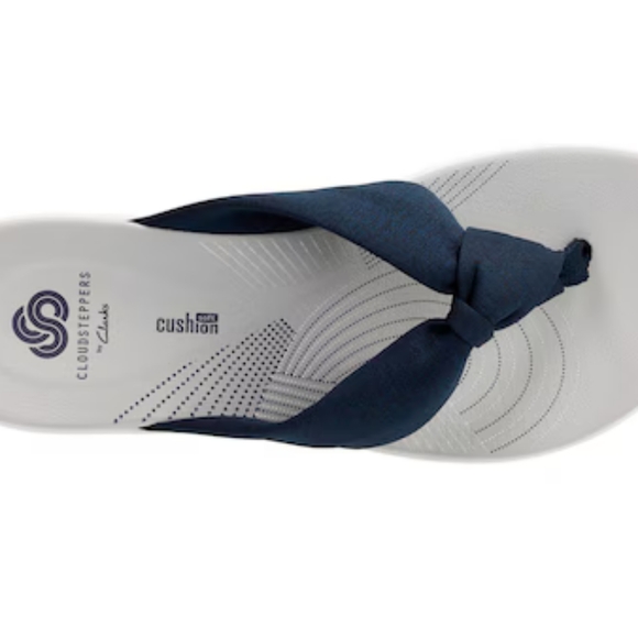 Clarks cushioned sandal - Picture 2 of 6
